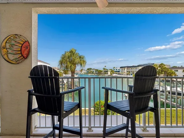 152 117th Ave, Treasure Island, FL 33706