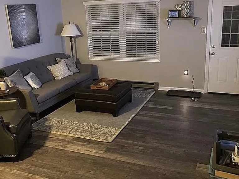 334 Black Hills Dr — Photo 2