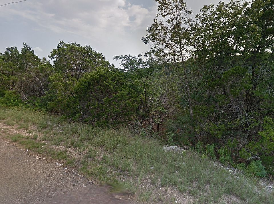 2nd image of 4071 Sherwood Dr