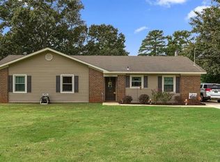 1606 Merle Cir, Opelika, AL 36801