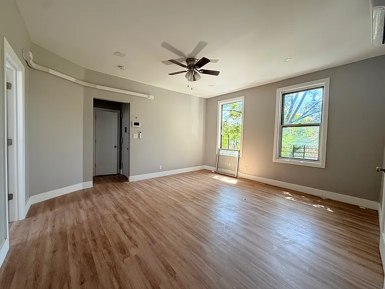 245 McClellan St #3W — Photo 7