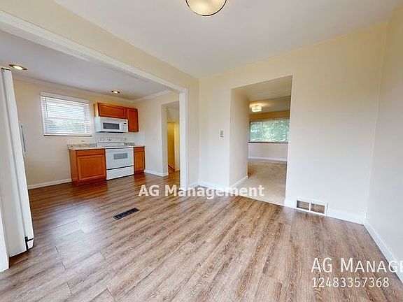 5th image of 18 E Yale Ave