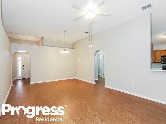 3rd image of 5418 Treig Ln