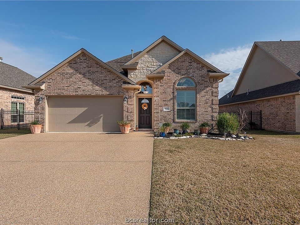 1st image of 1808 Lakeshore Cir