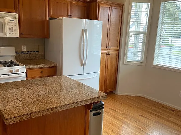 1725 Harrison Pl #102 — Photo 3