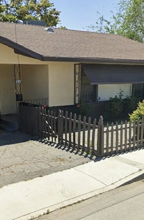 289 S Sheriff Ave