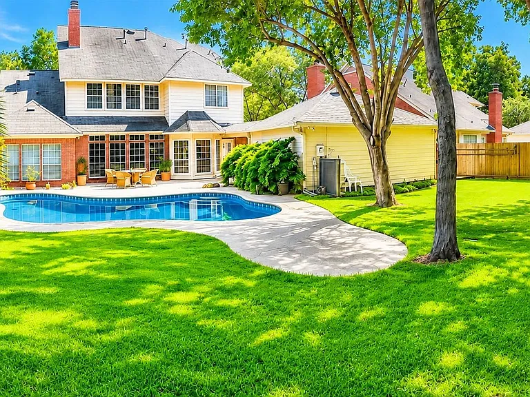 3814 Bayou Bend Ct — Photo 4