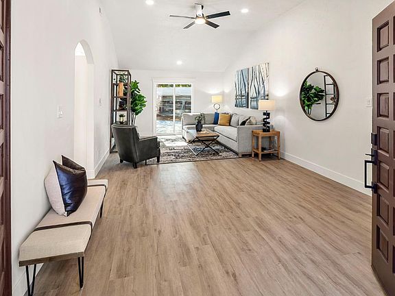 3rd image of 4664 Ladera Way