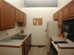 1608 S Buffstone Ct, Bloomington, IN 47401