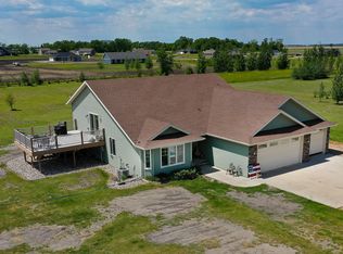 3554 Lucke Ln W, Grand Forks, ND 58201