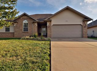 576 E Libby Dr, Springfield, MO 65803