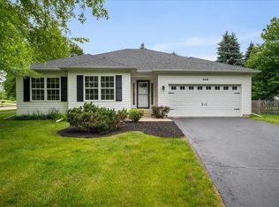 249 Spring Ct, North Aurora, IL 60542