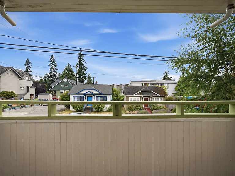Green Acres Apartments — Photo 21