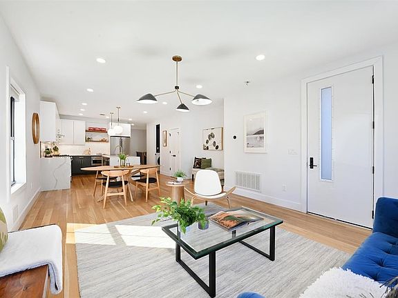 3rd image of 77 Clerk St #1A