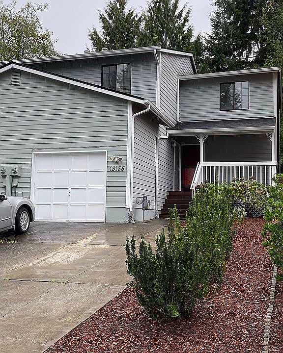 1st image of 13135 Lakeridge Cir NW