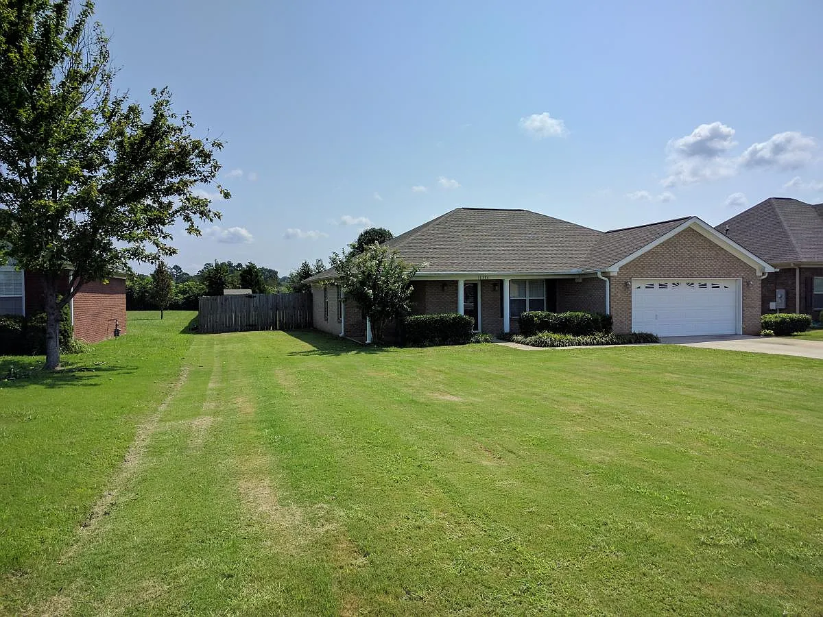 3 bed, 1588 sqft, $1,750 — Photo 2
