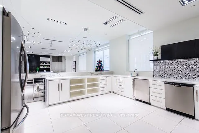 110 Marine Parade Dr #1008 — Photo 45