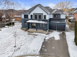12 Delrosa Way, Hamilton, ON L8E6E5