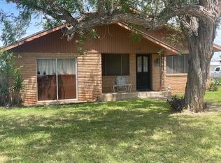 1108 Marcos Hinojosa Ave, Hebbronville, TX 78361