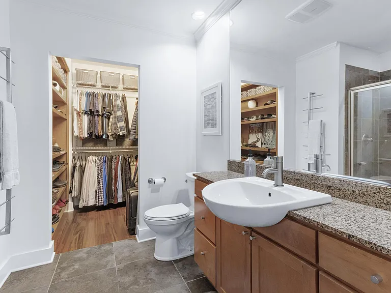 129 Walnut St #105 — Photo 14