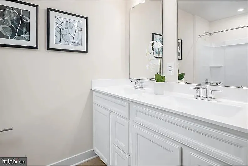 4 bed, 3.5 bath, 2007 sqft, $2,945 — Photo 3