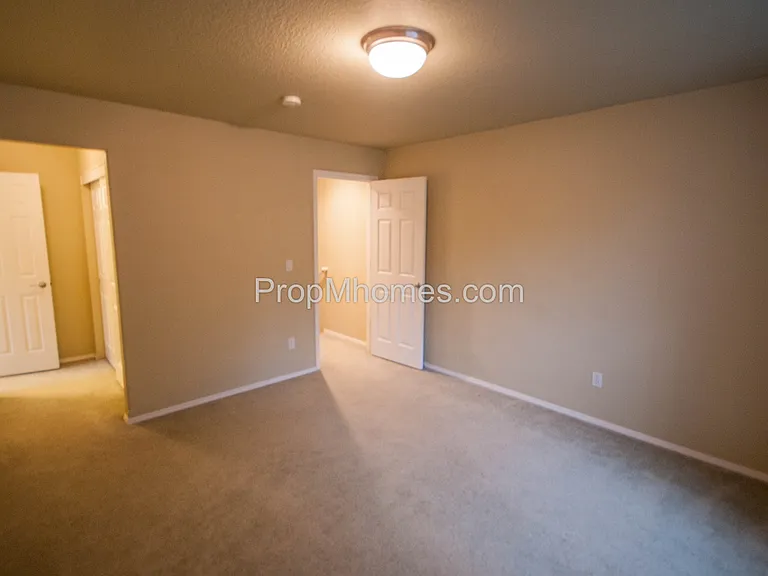 12890 SW Fonner Pond Pl — Photo 13