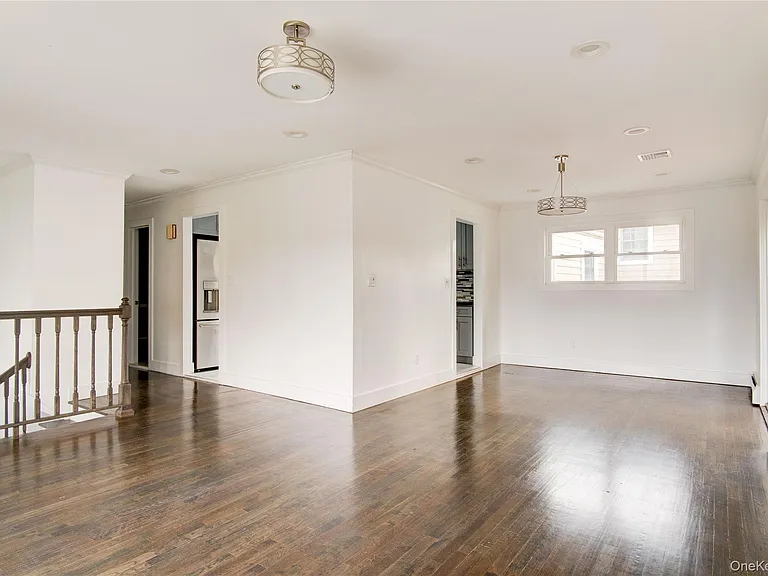 867 Bryant St — Photo 5