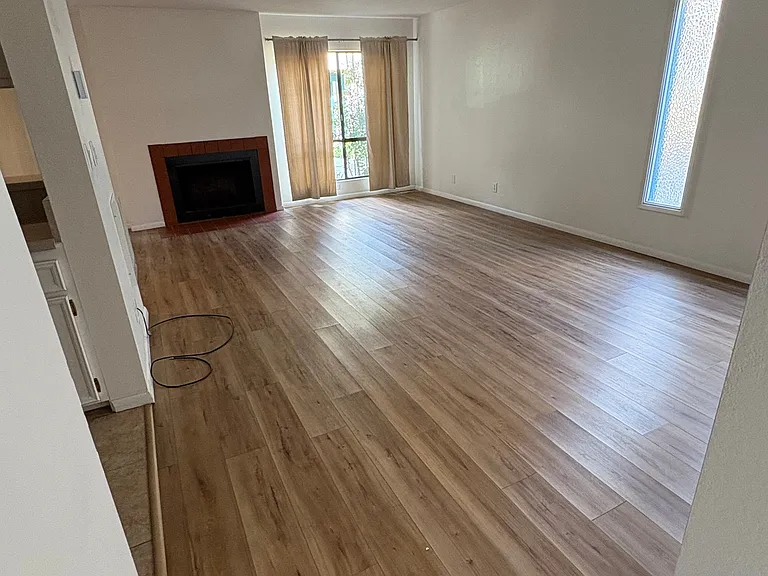 570 Peach St #26 — Photo 2