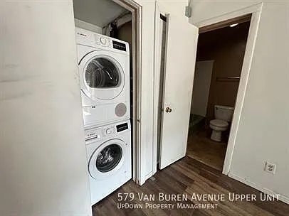 579 Van Buren Ave — Photo 8