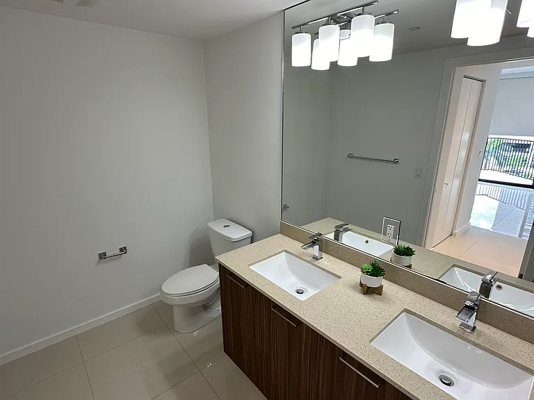 5252 NW 85th Ave #1 — Photo 6