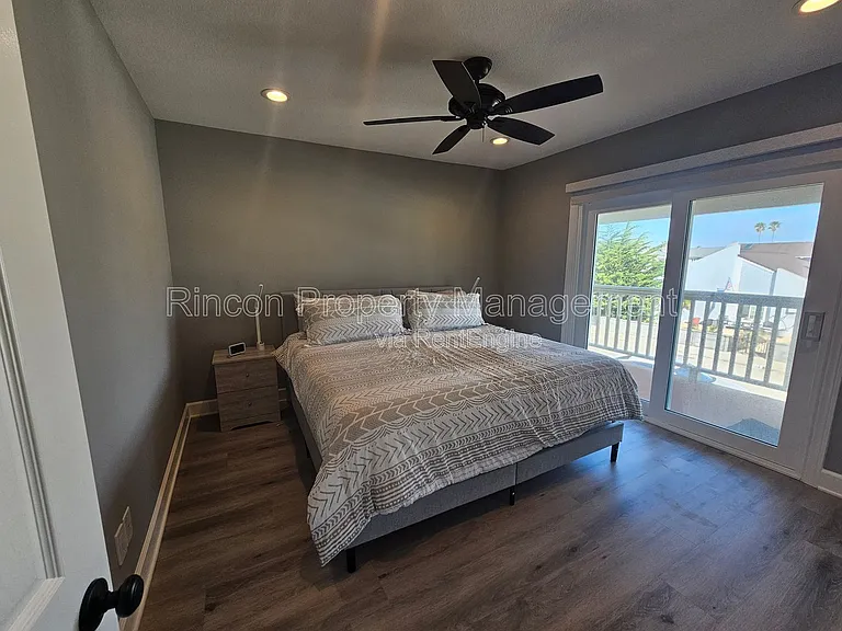 4926 Island View St — Photo 5