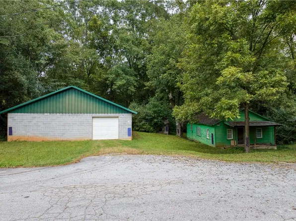 407 E South 3rd St, Seneca, SC 29678