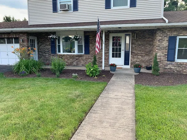 6 Dogwood Dr, Wilkes Barre, PA 18702