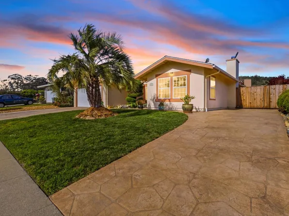 1527 Hawser Ln, Half Moon Bay, CA 94019