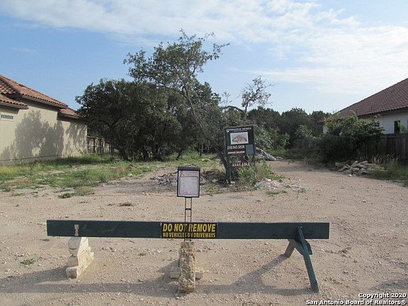 5th image of 579 Talmadge Ln