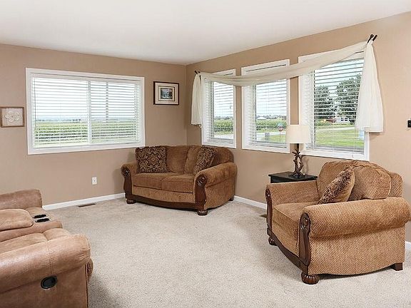 3rd image of 3 Grassland St