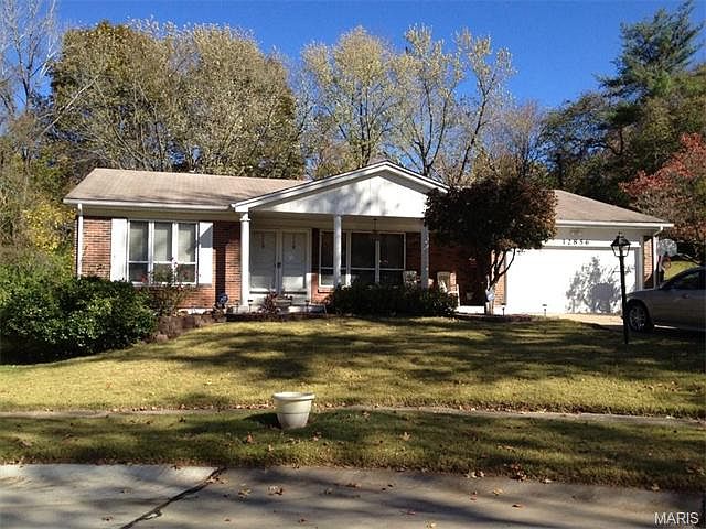 1st image of 12856 Fox Hollow Ct