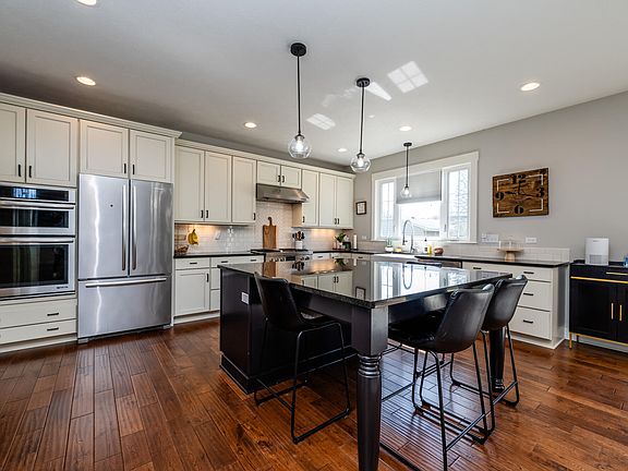 2nd image of 1332 Stonecreek Ct
