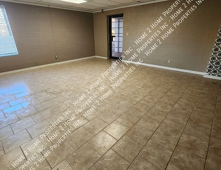 1095 Felix Ave #2 — Photo 12