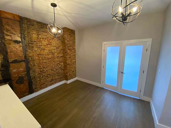 3rd image of 21 W 131st St #5B