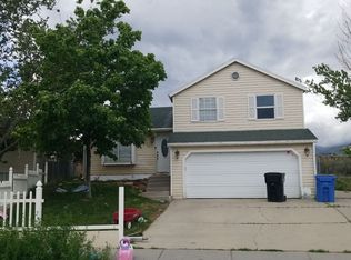 3740 S Rhinestone Cir, Magna, UT 84044