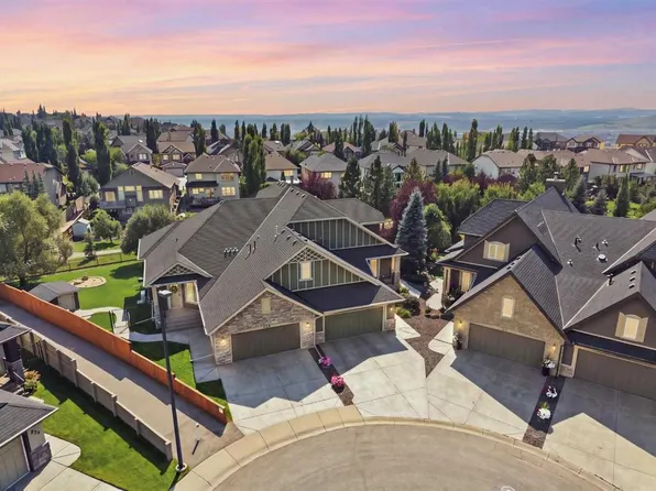 242 NE Cranleigh Pl SE, Calgary, AB T3M 0N5