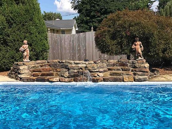 5th image of 600 Saint Marys Dr