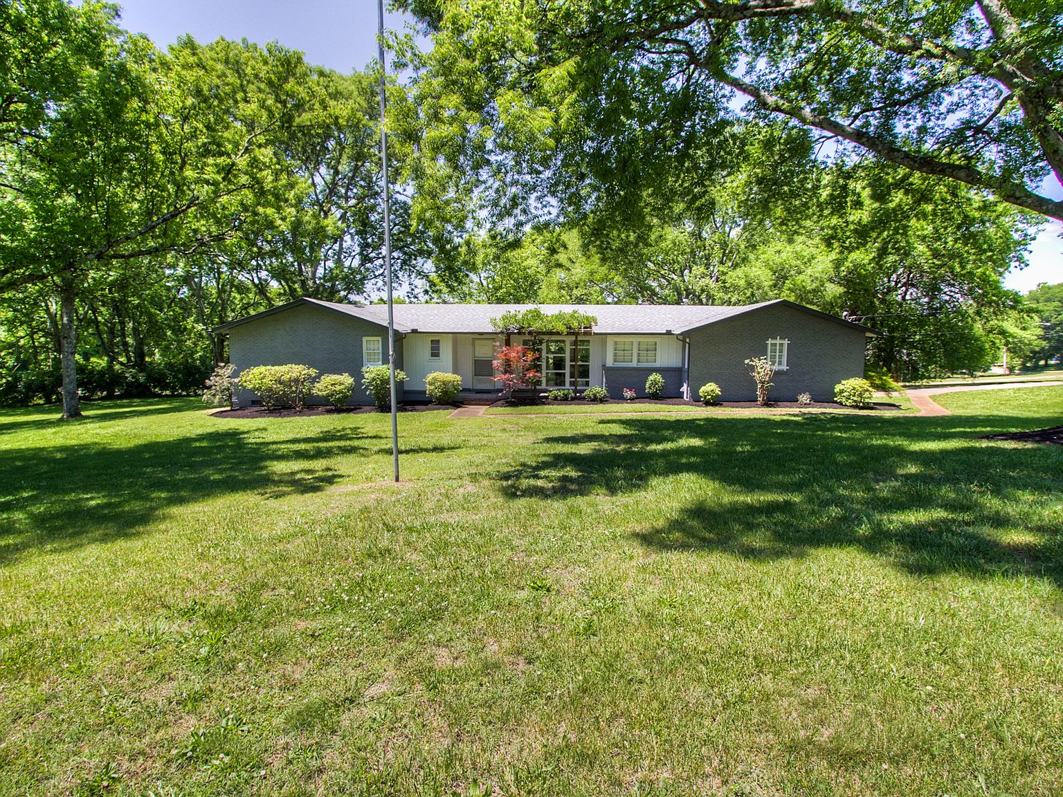 827 Summerly Dr, Nashville, TN 37209 Zillow