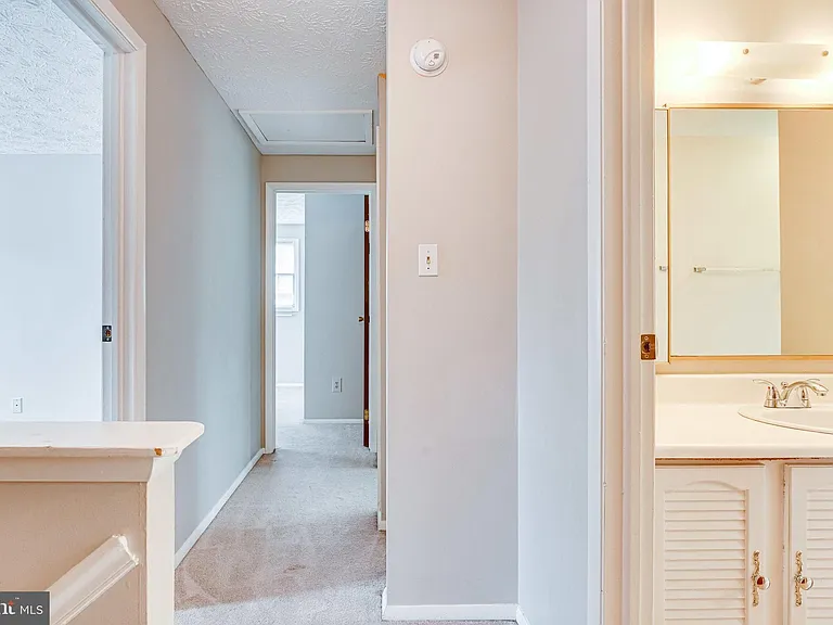 3381 Monarch Ln — Photo 36