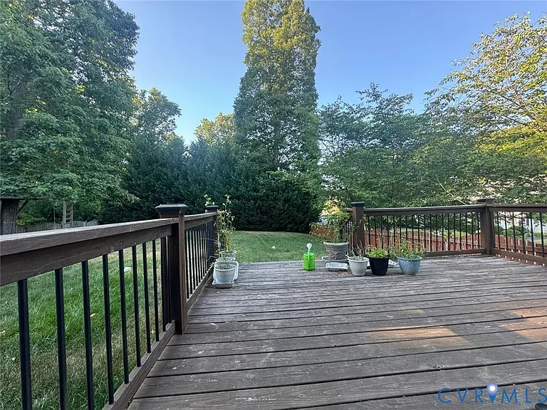 5708 Carrington Hills Dr — Photo 31