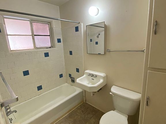 5th image of 1601 Tijeras Ave NE APT 17