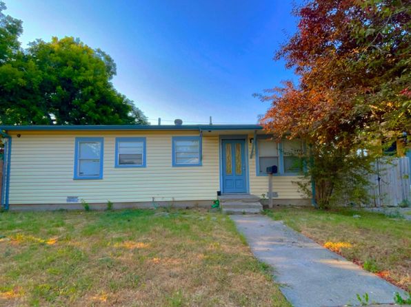 1836 Carver Ave