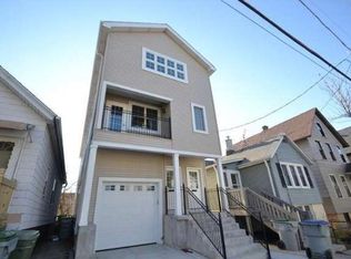 1157 E Kane Pl, Milwaukee, WI 53202