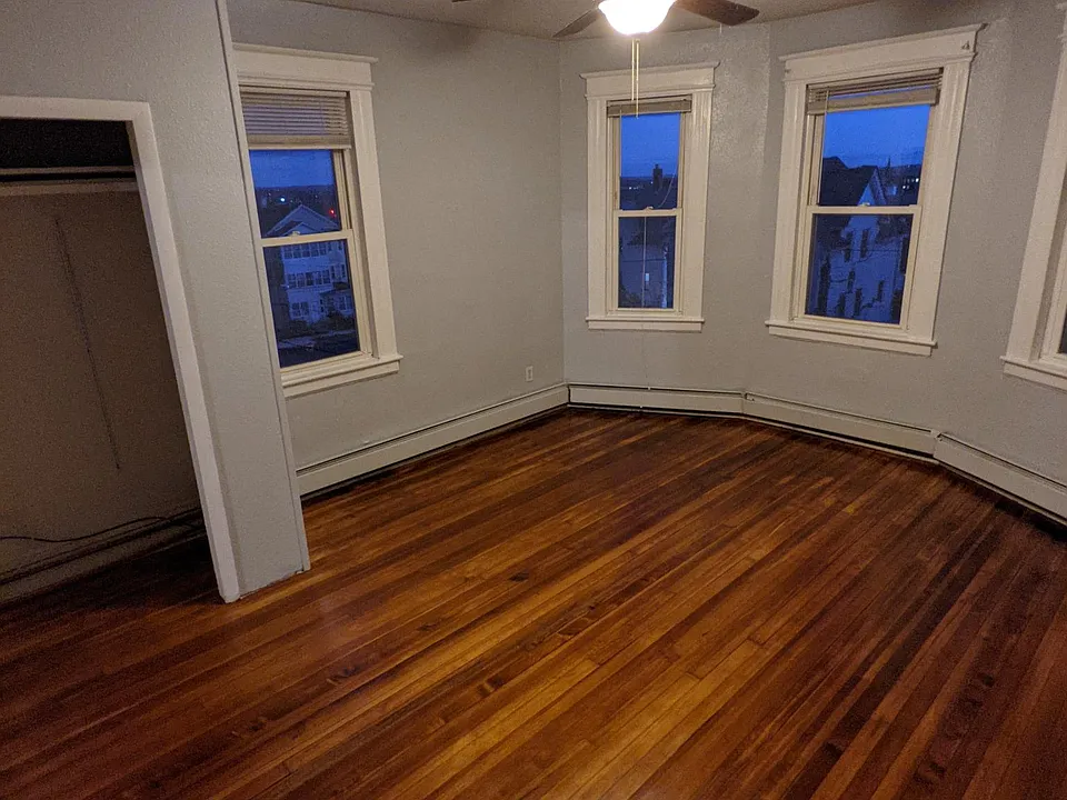 23 Lyman St #3